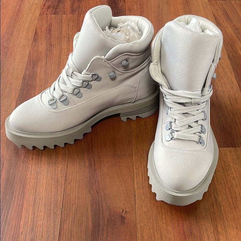 Women's Grey Lace-Up Boots